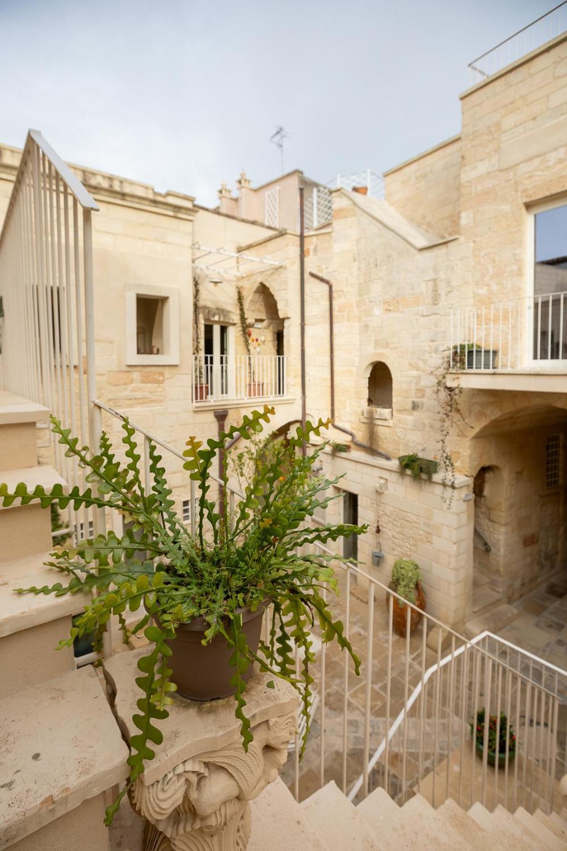 Palazzo Sant'Anna Lecce Hotel Екстериор снимка